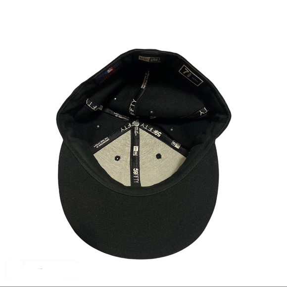 ⚾️ New Era Boston Red Sox fitted hat - Picture 3 of 5